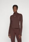 Salomon SHKout Bliss LS Tee W női futófelső