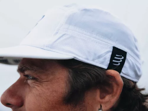 CompresSport 5 Panel Light Cap nyári futósapka