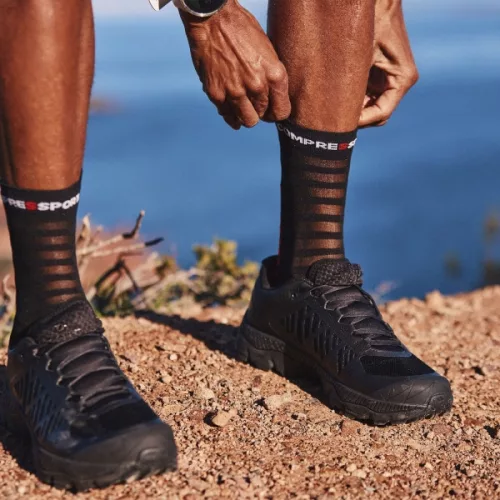 CompresSport Pro Racing Socks V4.0 Ultralight (Quarter) futózokni