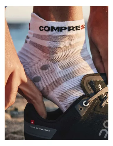 CompresSport Pro Racing Socks V4.0 Ultralight Low futózokni
