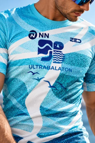 Ultrabalaton 2027 rövidujjú férfi póló - ELŐRENDELÉSRE